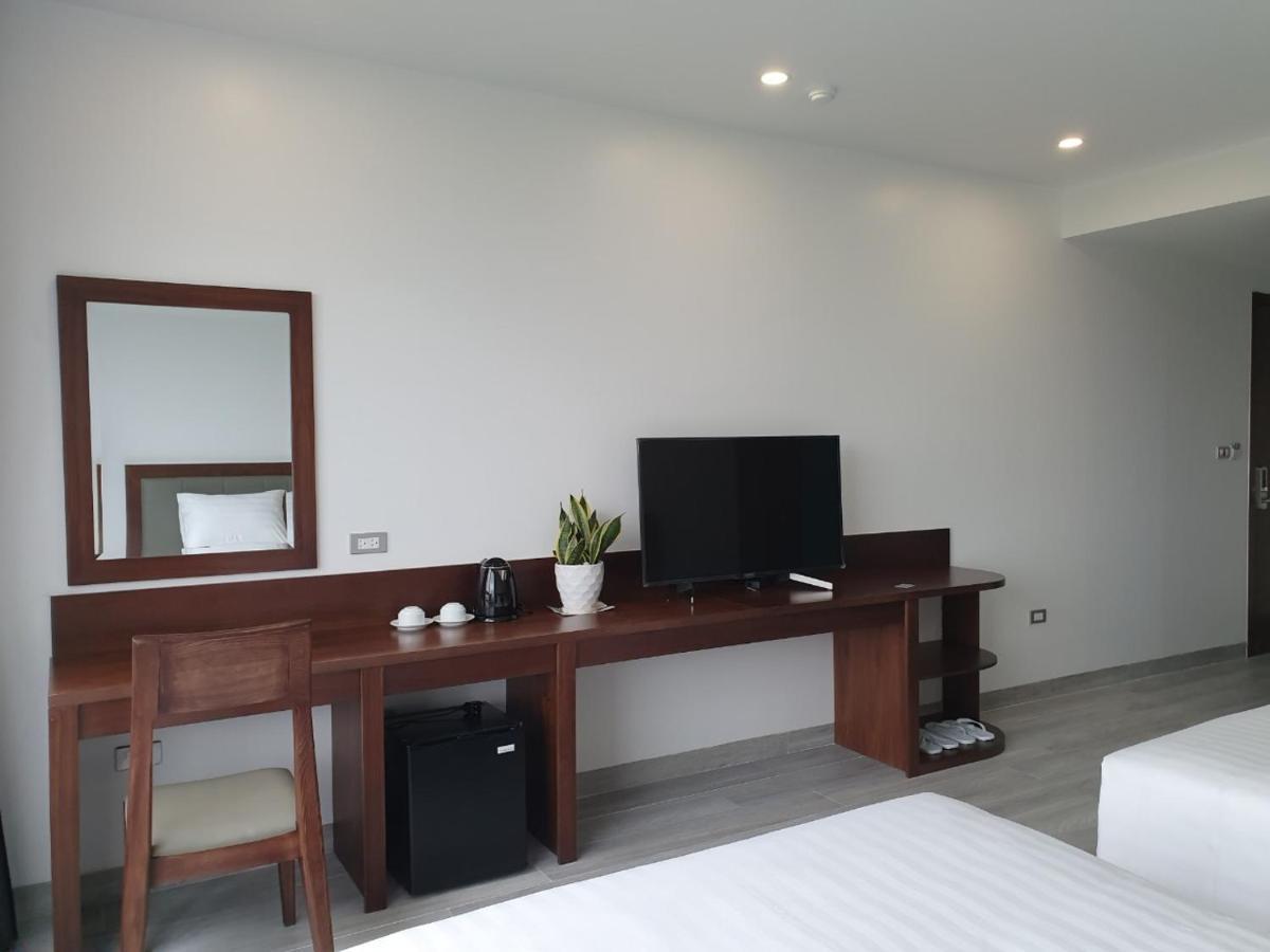 Ha Long Bay Tuan Chau Hotel Exterior photo